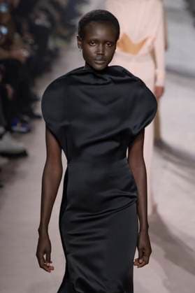 Paris Fashion Week, Victoria Beckham Modenschau . 07 03 2025. Paris, France. Victoria Beckham show at Paris Fashion Week for Autumn Winter 2025 26 .  xi-Imagesx IIM-25791-0091