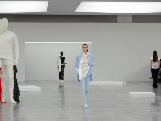 PFW - Issey Miyake Runway A model walks the runway during the Issey Miyake Womenswear Fall Winter 2025-2026 show as part of Paris Fashion, on March 7, 2025 in Paris, France. Photo by Alain-Gil Gonzalez ABACAPRESS.COM Paris France  Copyright: xGonzalezxAlain-Gil ABACAx