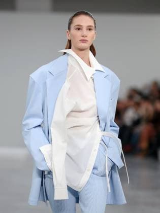 PFW - Issey Miyake Runway A model walks the runway during the Issey Miyake Womenswear Fall Winter 2025-2026 show as part of Paris Fashion, on March 7, 2025 in Paris, France. Photo by Alain-Gil Gonzalez ABACAPRESS.COM Paris France  Copyright: xGonzalezxAlain-Gil ABACAx