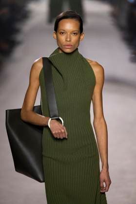 Paris Fashion Week, Victoria Beckham Modenschau . 07 03 2025. Paris, France. Victoria Beckham show at Paris Fashion Week for Autumn Winter 2025 26 .  xi-Imagesx IIM-25791-0049