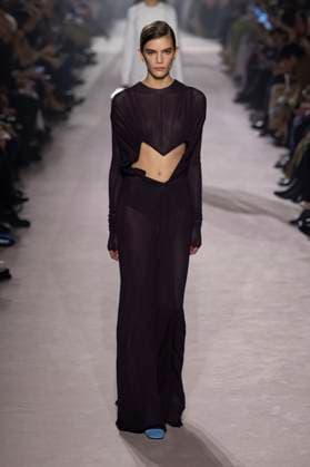 Paris Fashion Week, Victoria Beckham Modenschau . 07 03 2025. Paris, France. Victoria Beckham show at Paris Fashion Week for Autumn Winter 2025 26 .  xi-Imagesx IIM-25791-0105