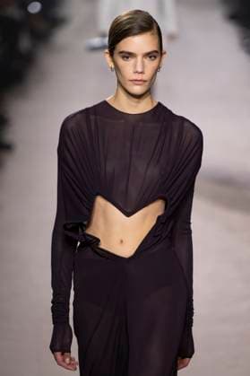 Paris Fashion Week, Victoria Beckham Modenschau . 07 03 2025. Paris, France. Victoria Beckham show at Paris Fashion Week for Autumn Winter 2025 26 .  xi-Imagesx IIM-25791-0106