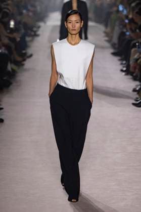 Paris Fashion Week, Victoria Beckham Modenschau . 07 03 2025. Paris, France. Victoria Beckham show at Paris Fashion Week for Autumn Winter 2025 26 .  xi-Imagesx IIM-25791-0116