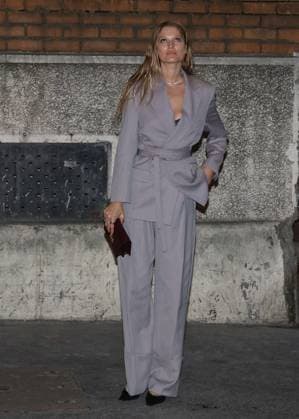 Celebrities at Victoria Beckhams Fashion Show Ready to Wear Collection Fall Winter 2025 2026 during Paris Fashion Week PFW Toni Garrn Celebrities at Victoria Beckhams Fashion Show Ready to Wear Collection Fall Winter 2025 2026 during Paris Fashion Week PFW , on March 7th, 2025 Celebrities at Victoria Beckhams Fashion Show Ready to Wear Collection Fall Winter 2025 2026 during Paris Fashion Week, on March 7th, 2025 Denis Guignebourg Bestimage Paris France  Copyright: xDenisxGuignebourgx xBestimagexDenisxGuignebourgx xBestimagex