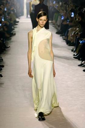 Victoria Beckham Ready to wear fall winter 2025 26 Paris March 2005 Victoria Beckham Ready to wear fall winter 2025 26 Paris March 2005, Credit:Zeppelin Avalon  Copyright: xZeppelinx xAvalonx 0973641725
