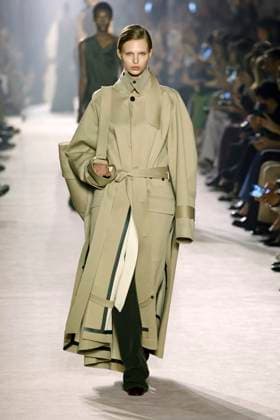 Victoria Beckham Ready to wear fall winter 2025 26 Paris March 2005 Victoria Beckham Ready to wear fall winter 2025 26 Paris March 2005, Credit:Zeppelin Avalon  Copyright: xZeppelinx xAvalonx 0973642836