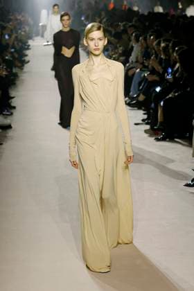 Victoria Beckham Ready to wear fall winter 2025 26 Paris March 2005 Victoria Beckham Ready to wear fall winter 2025 26 Paris March 2005, Credit:Zeppelin Avalon  Copyright: xZeppelinx xAvalonx 0973643138