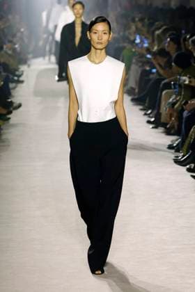 Victoria Beckham Ready to wear fall winter 2025 26 Paris March 2005 Victoria Beckham Ready to wear fall winter 2025 26 Paris March 2005, Credit:Zeppelin Avalon  Copyright: xZeppelinx xAvalonx 0973643346