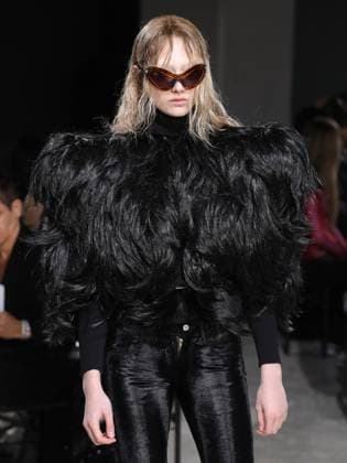 Alain-Gil Gonzalez - PFW - Junya Watanabe Runway - Bela A model walks the runway during the Junya Watanabe Womenswear Fall Winter 2025-2026 show as part of Paris Fashion, on March 8, 2025 in Paris, France. Photo by Alain-Gil Gonzalez ABACAPRESS.COM Paris France  Copyright: xGonzalezxAlain-Gil ABACAx