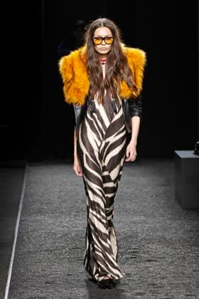 Nina Ricci Ready to wear fall winter 2025 26 Paris March 2005 Nina Ricci Ready to wear fall winter 2025 26 Paris March 2005, Credit:Zeppelin Avalon  Copyright: xZeppelinx xAvalonx 0973644525