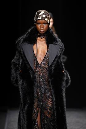 Nina Ricci Ready to wear fall winter 2025 26 Paris March 2005 Nina Ricci Ready to wear fall winter 2025 26 Paris March 2005, Credit:Zeppelin Avalon  Copyright: xZeppelinx xAvalonx 0973646148