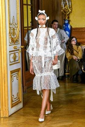 Paris Fashion Week, Roisin Pierce Modenschau PFW - Roisín Pierce Runway A model walks the runway during the Róisín Pierce Womenswear Fall Winter 2025-2026 show as part of Paris Fashion on March 07, 2025 in Paris, France. Photo by Shootpix ABACAPRESS.COM Paris France  Copyright: xShootpix ABACAx