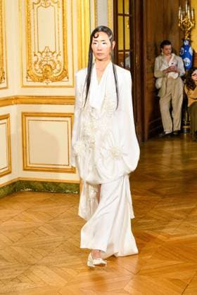 Paris Fashion Week, Roisin Pierce Modenschau PFW - Roisín Pierce Runway A model walks the runway during the Róisín Pierce Womenswear Fall Winter 2025-2026 show as part of Paris Fashion on March 07, 2025 in Paris, France. Photo by Shootpix ABACAPRESS.COM Paris France  Copyright: xShootpix ABACAx