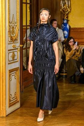 Paris Fashion Week, Roisin Pierce Modenschau PFW - Roisín Pierce Runway A model walks the runway during the Róisín Pierce Womenswear Fall Winter 2025-2026 show as part of Paris Fashion on March 07, 2025 in Paris, France. Photo by Shootpix ABACAPRESS.COM Paris France  Copyright: xShootpix ABACAx