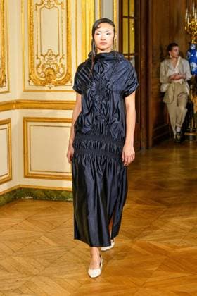 Paris Fashion Week, Roisin Pierce Modenschau PFW - Roisín Pierce Runway A model walks the runway during the Róisín Pierce Womenswear Fall Winter 2025-2026 show as part of Paris Fashion on March 07, 2025 in Paris, France. Photo by Shootpix ABACAPRESS.COM Paris France  Copyright: xShootpix ABACAx