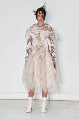 PFW - Caroline Hu Runway A model walks the runway during the Caroline Hu Womenswear Fall Winter 2025-2026 show as part of Paris Fashion on March 06, 2025 in Paris, France Photo by Shootpix ABACAPRESS.COM Paris France  Copyright: xShootpix ABACAx