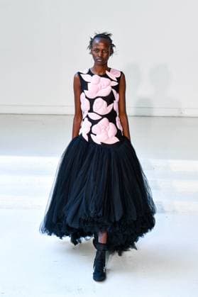 PFW - Caroline Hu Runway A model walks the runway during the Caroline Hu Womenswear Fall Winter 2025-2026 show as part of Paris Fashion on March 06, 2025 in Paris, France Photo by Shootpix ABACAPRESS.COM Paris France  Copyright: xShootpix ABACAx