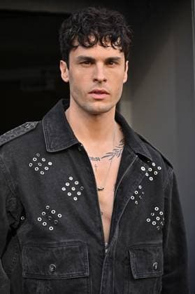 PFW Ludovic de Saint Sernin Outside Arrivals Baptiste Giabiconi arriving at Ludovic de Saint Sernin show during Paris Fashion Week in Paris, France on March 8, 2025. Photo by Julien Reynaud APS-Medias ABACAPRESS.COM Paris France  Copyright: xReynaudxJulien APS-Medias ABACAx