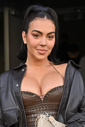 PFW Ludovic de Saint Sernin Outside Arrivals Georgina Rodriguez arriving at Ludovic de Saint Sernin show during Paris Fashion Week in Paris, France on March 8, 2025. Photo by Julien Reynaud APS-Medias ABACAPRESS.COM Paris France  Copyright: xReynaudxJulien APS-Medias ABACAx