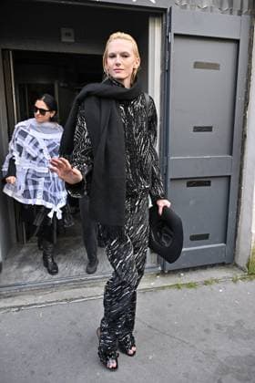 PFW Ludovic de Saint Sernin Outside Arrivals Alex Consani arriving at Ludovic de Saint Sernin show during Paris Fashion Week in Paris, France on March 8, 2025. Photo by Julien Reynaud APS-Medias ABACAPRESS.COM Paris France  Copyright: xReynaudxJulien APS-Medias ABACAx