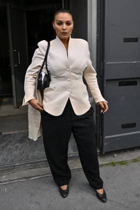 PFW Ludovic de Saint Sernin Outside Arrivals Guest arriving at Ludovic de Saint Sernin show during Paris Fashion Week in Paris, France on March 8, 2025. Photo by Julien Reynaud APS-Medias ABACAPRESS.COM Paris France  Copyright: xReynaudxJulien APS-Medias ABACAx