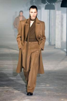 Ludovic de Saint Sernin Ready to wear fall winter 2025 26 Paris March 2005 Ludovic de Saint Sernin Ready to wear fall winter 2025 26 Paris March 2005, Credit:Zeppelin Avalon  Copyright: xZeppelinx xAvalonx 0973722090