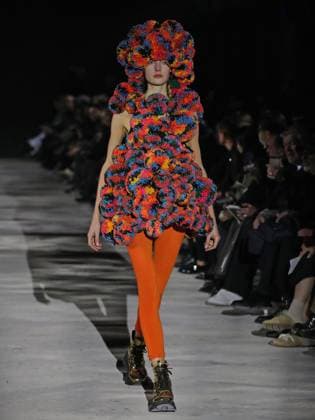 PFW - Noir Kei Ninomiya Runway A model walks the runway during the Noir Kei Ninomiya Womenswear Fall Winter 2025-2026 show as part of Paris Fashion, on March 8, 2025 in Paris, France. Photo by Alain-Gil Gonzalez ABACAPRESS.COM Paris France  Copyright: xGonzalezxAlain-Gil ABACAx