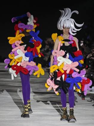 PFW - Noir Kei Ninomiya Runway A model walks the runway during the Noir Kei Ninomiya Womenswear Fall Winter 2025-2026 show as part of Paris Fashion, on March 8, 2025 in Paris, France. Photo by Alain-Gil Gonzalez ABACAPRESS.COM Paris France  Copyright: xGonzalezxAlain-Gil ABACAx