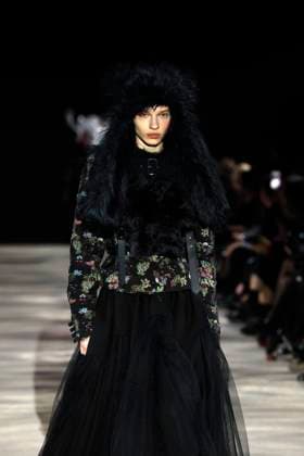 Noir Kei Ninomiya Ready to wear fall winter 2025 26 Paris March 2005 Noir Kei Ninomiya Ready to wear fall winter 2025 26 Paris March 2005, Credit:Zeppelin Avalon  Copyright: xZeppelinx xAvalonx 0973752481