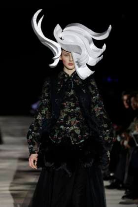 Noir Kei Ninomiya Ready to wear fall winter 2025 26 Paris March 2005 Noir Kei Ninomiya Ready to wear fall winter 2025 26 Paris March 2005, Credit:Zeppelin Avalon  Copyright: xZeppelinx xAvalonx 0973752517