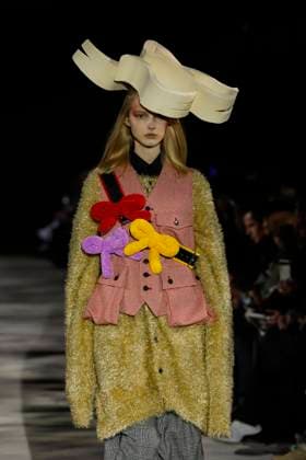 Noir Kei Ninomiya Ready to wear fall winter 2025 26 Paris March 2005 Noir Kei Ninomiya Ready to wear fall winter 2025 26 Paris March 2005, Credit:Zeppelin Avalon  Copyright: xZeppelinx xAvalonx 0973752575