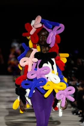 Noir Kei Ninomiya Ready to wear fall winter 2025 26 Paris March 2005 Noir Kei Ninomiya Ready to wear fall winter 2025 26 Paris March 2005, Credit:Zeppelin Avalon  Copyright: xZeppelinx xAvalonx 0973752964