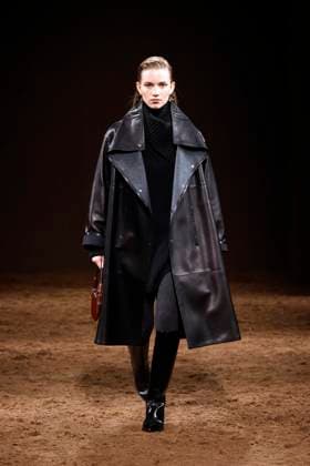 HERMES Ready to wear fall winter 2025 26 Paris March 2005 HERMES Ready to wear fall winter 2025 26 Paris March 2005, Credit:Zeppelin Avalon  Copyright: xZeppelinx xAvalonx 0973819760