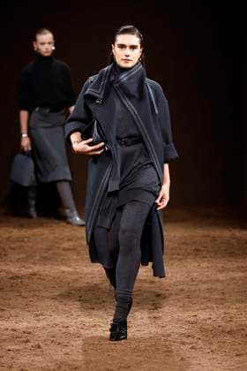 HERMES Ready to wear fall winter 2025 26 Paris March 2005 HERMES Ready to wear fall winter 2025 26 Paris March 2005, Credit:Zeppelin Avalon  Copyright: xZeppelinx xAvalonx 0973819904