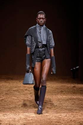 HERMES Ready to wear fall winter 2025 26 Paris March 2005 HERMES Ready to wear fall winter 2025 26 Paris March 2005, Credit:Zeppelin Avalon  Copyright: xZeppelinx xAvalonx 0973819991