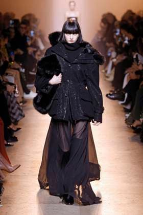 Elie Saab Ready to wear fall winter 2025 26 Paris March 2005 Elie Saab Ready to wear fall winter 2025 26 Paris March 2005, Credit:Zeppelin Avalon  Copyright: xZeppelinx xAvalonx 0973823083