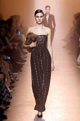 Elie Saab Ready to wear fall winter 2025 26 Paris March 2005 Elie Saab Ready to wear fall winter 2025 26 Paris March 2005, Credit:Zeppelin Avalon  Copyright: xZeppelinx xAvalonx 0973823138