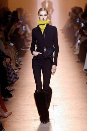 Elie Saab Ready to wear fall winter 2025 26 Paris March 2005 Elie Saab Ready to wear fall winter 2025 26 Paris March 2005, Credit:Zeppelin Avalon  Copyright: xZeppelinx xAvalonx 0973823171