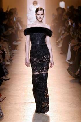 Elie Saab Ready to wear fall winter 2025 26 Paris March 2005 Elie Saab Ready to wear fall winter 2025 26 Paris March 2005, Credit:Zeppelin Avalon  Copyright: xZeppelinx xAvalonx 0973823620