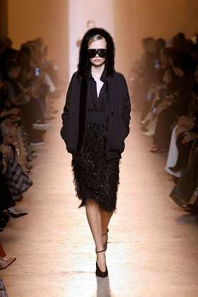 Elie Saab Ready to wear fall winter 2025 26 Paris March 2005 Elie Saab Ready to wear fall winter 2025 26 Paris March 2005, Credit:Zeppelin Avalon  Copyright: xZeppelinx xAvalonx 0973823609