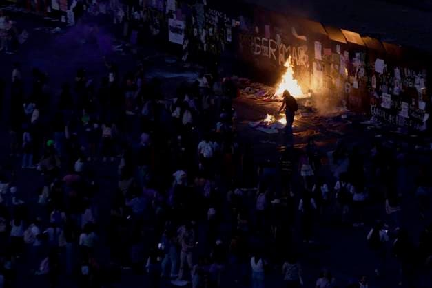 International Women s Day In Mexico Thousands of women demonstrate in the Zocalo of Mexico City, Mexico, on March 8, 2025, to demand an end to gender violence and sexist violence, justice for the victims of femicide, and punishment for the guilty. Mexico City Mexico City Mexico  Copyright: xGerardoxVieyrax originalFilename: vieyra-notitle250308_nptQ1.jpg