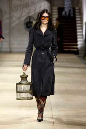 Andreas Kronthaler for Vivienne Westwood Ready to wear fall winter 2025 26 Paris March 2005 Andreas Kronthaler for Vivienne Westwood Ready to wear fall winter 2025 26 Paris March 2005, Credit:Zeppelin Avalon  Copyright: xZeppelinx xAvalonx 0973963172