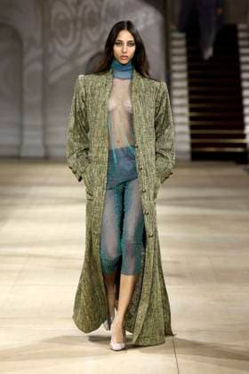 Andreas Kronthaler for Vivienne Westwood Ready to wear fall winter 2025 26 Paris March 2005 Andreas Kronthaler for Vivienne Westwood Ready to wear fall winter 2025 26 Paris March 2005, Credit:Zeppelin Avalon  Copyright: xZeppelinx xAvalonx 0973963215