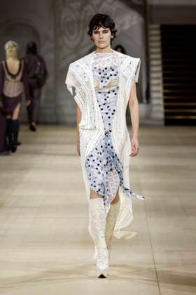 Andreas Kronthaler for Vivienne Westwood Ready to wear fall winter 2025 26 Paris March 2005 Andreas Kronthaler for Vivienne Westwood Ready to wear fall winter 2025 26 Paris March 2005, Credit:Zeppelin Avalon  Copyright: xZeppelinx xAvalonx 0973964701