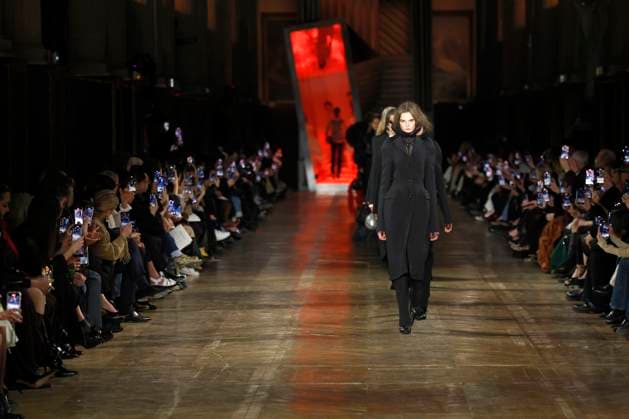 McQueen Ready to wear fall winter 2025 26 Paris March 2005 McQueen Ready to wear fall winter 2025 26 Paris March 2005, Credit:Zeppelin Avalon  Copyright: xZeppelinx xAvalonx 0973965718