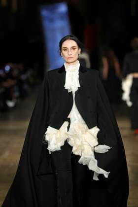 McQueen Ready to wear fall winter 2025 26 Paris March 2005 McQueen Ready to wear fall winter 2025 26 Paris March 2005, Credit:Zeppelin Avalon  Copyright: xZeppelinx xAvalonx 0973966102