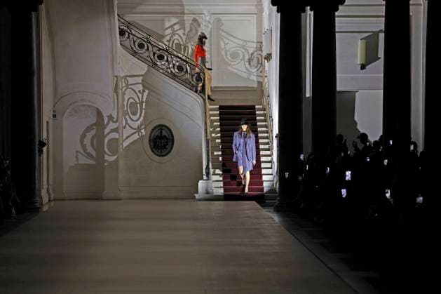 Andreas Kronthaler for Vivienne Westwood Ready to wear fall winter 2025 26 Paris March 2005 Andreas Kronthaler for Vivienne Westwood Ready to wear fall winter 2025 26 Paris March 2005, Credit:Zeppelin Avalon  Copyright: xZeppelinx xAvalonx 0973962393