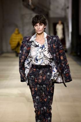 Andreas Kronthaler for Vivienne Westwood Ready to wear fall winter 2025 26 Paris March 2005 Andreas Kronthaler for Vivienne Westwood Ready to wear fall winter 2025 26 Paris March 2005, Credit:Zeppelin Avalon  Copyright: xZeppelinx xAvalonx 0973963558