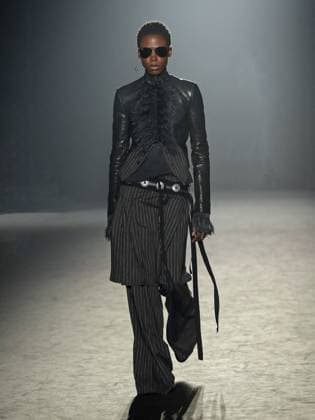 PFW - Ann Demeulemeester Runway A model walks the runway during the Ann Demeulemeester Womenswear Fall Winter 2025-2026 show as part of Paris Fashion Week at Espace des Blancs Manteaux on March 8, 2025 in Paris, France. Photo by Alaain-Gil Gonzalez ABACAPRESS.COM Paris France  Copyright: xGonzalezxAlain-Gil ABACAx