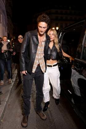 Celebrities arrive at the Frame dinner at Chateau Voltaire during Paris Fashion Week PFW Sienna Miller and Oli Green Celebrities arrive at the Frame dinner at Chateau Voltaire during Paris Fashion Week PFW on March 8, 2025 Pierre Perusseau Tiziano da Silva Bestimage Celebrities arrive at the Frame dinner at Chateau Voltaire during Paris Fashion Week PFW on March 8, 2025 Paris France  Copyright: xTizianoxDaxSilvax-xPierrexPerusseaux xBestimagexTizianoxDaxSilvax-xPierrexPerusseaux xBestimagex